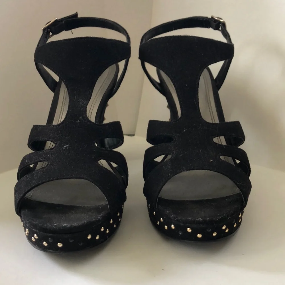 Naturalizer Heels - Picture 1 of 5